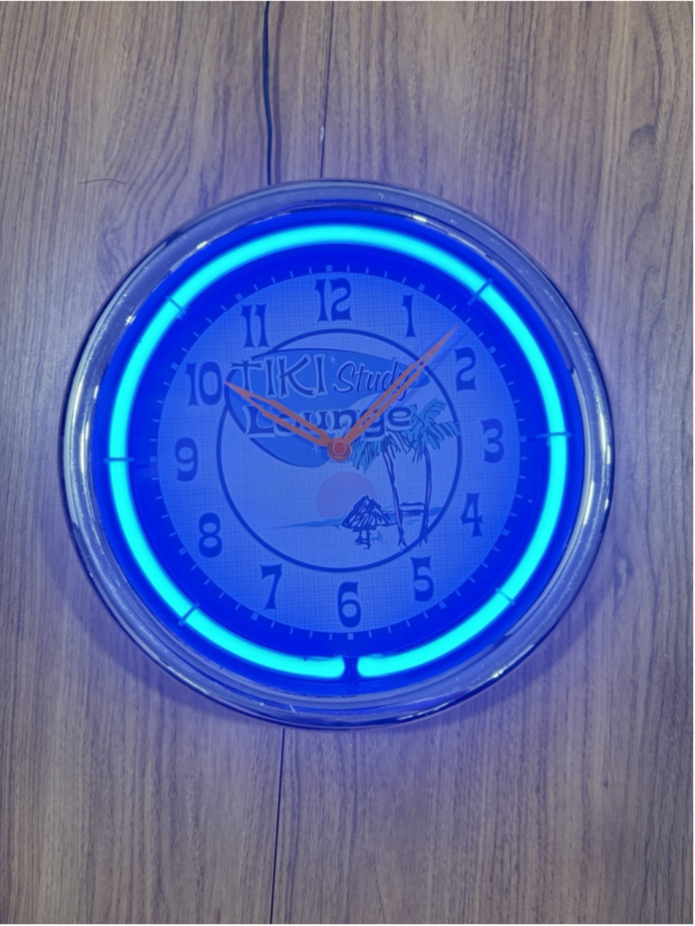 Tiki Lounge Blue Neon Wall Clock Bar Man Cave Tropical Tiki Bar Decor Working